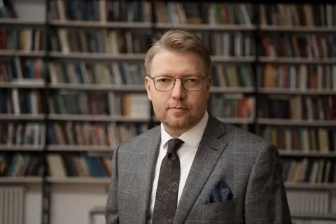 Обложка статьи Николай Рыбаков: о репрессиях, выборах и «Яблоке»-катехоне 