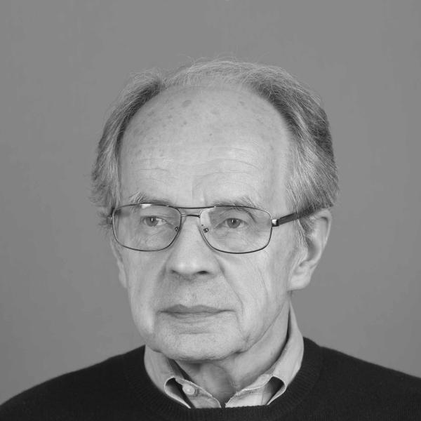 Марвин Маккинен
The University of Chicago