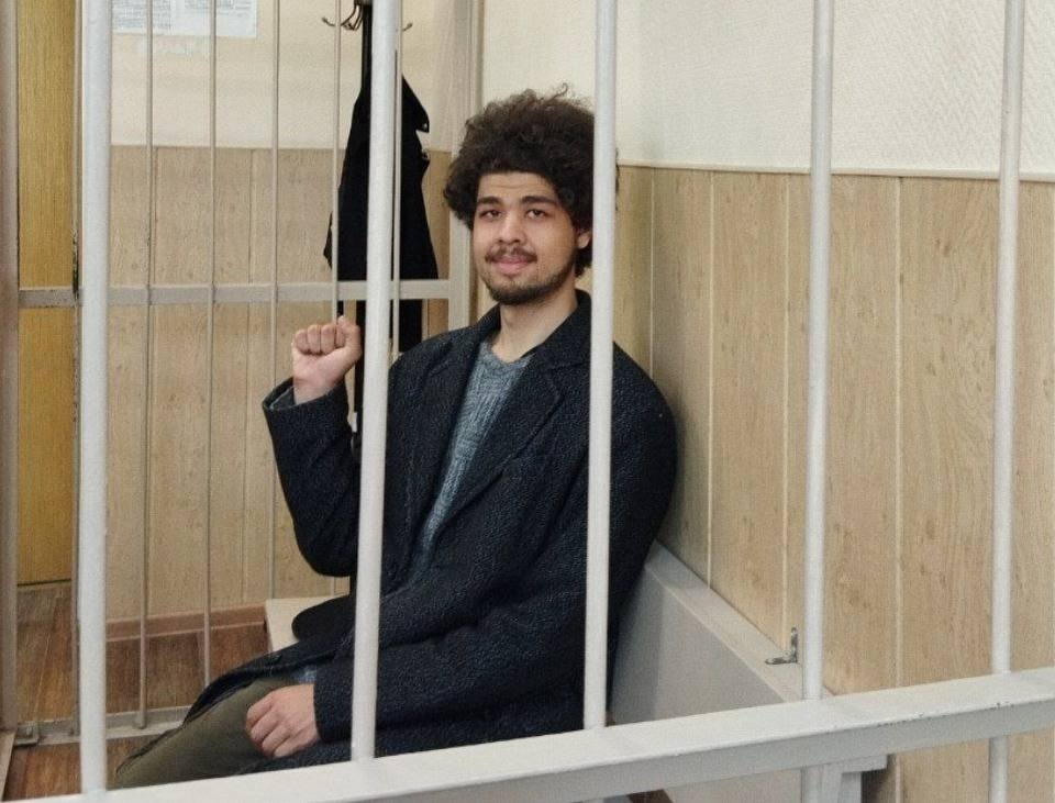 Гарри Азарян в суде
«Ротонда»