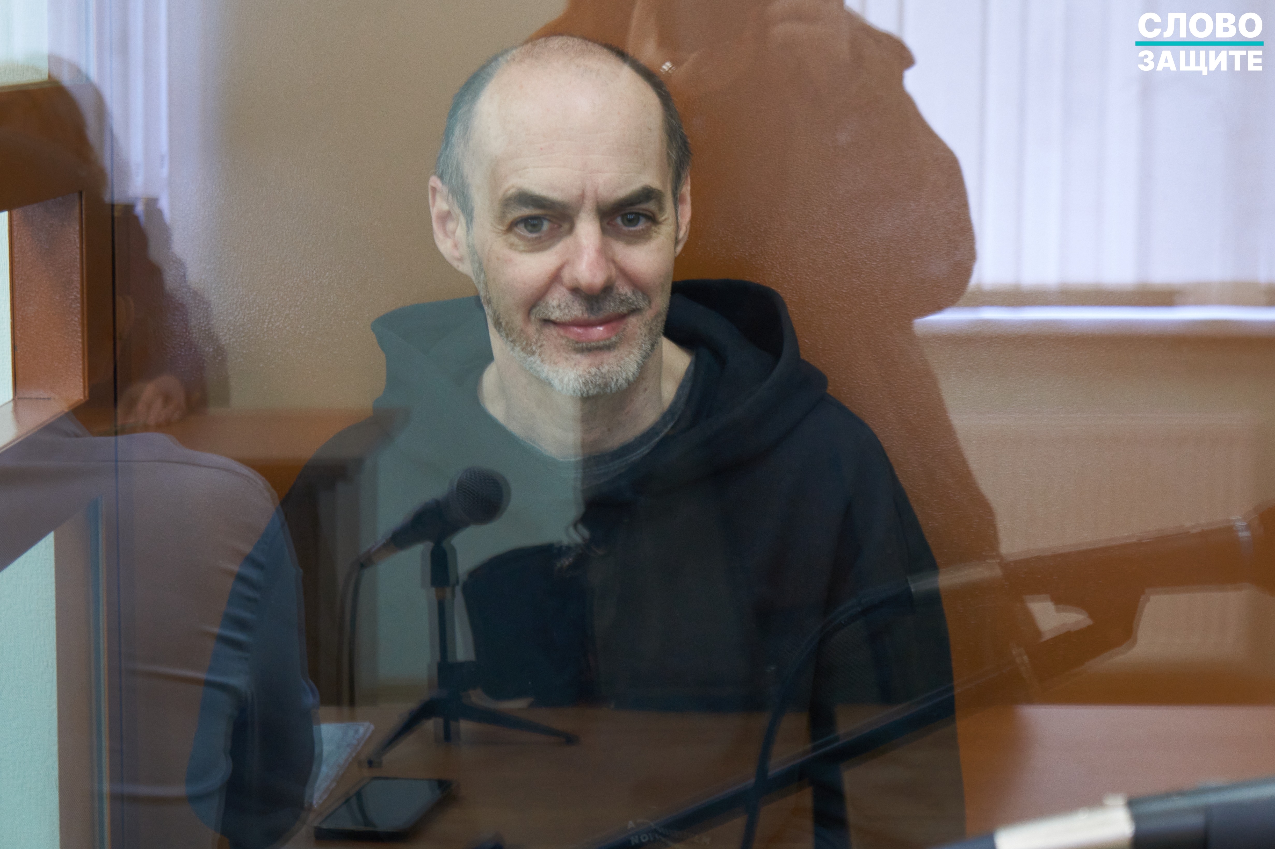 Обложка статьи В суде над Эльдаром Марченко посмотрели видео выбитого у него пытками признания в помощи ВСУ