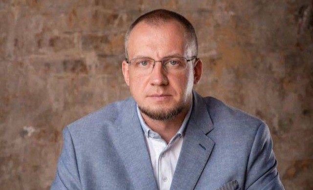 Обложка статьи «В 90-е и нулевые поток был не меньше, но не было ни электронных, ни живых очередей — попасть в СИЗО можно было в любой день»